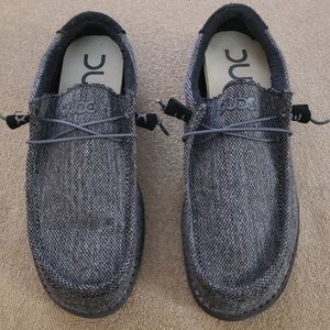 Mens New Never Worn Hey Dude Art   Wally B Shoe Size-13